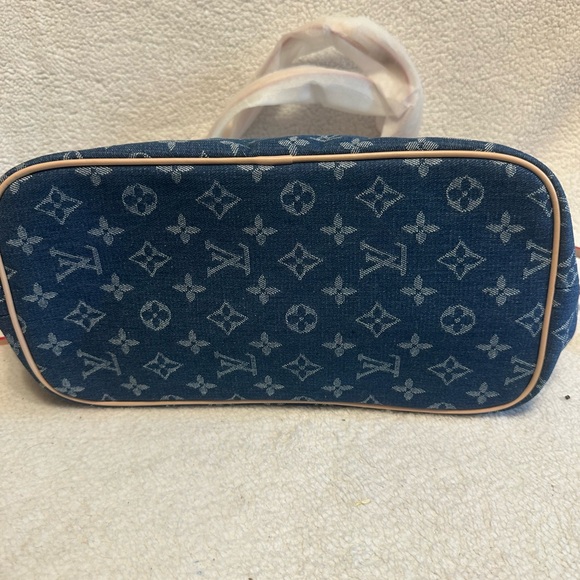 New Fashion Inspired Item (BAG) - Picture 4 of 13